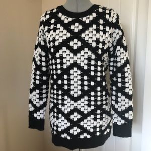 Romeo and Juliet Couture pullover Size S